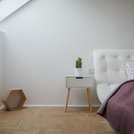 Dot 3 Bdr Apartment With Tyn Cathedral View & Ac Prague Extérieur photo