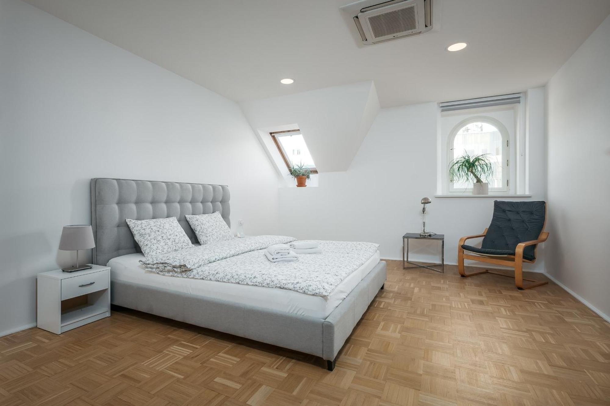 Dot 3 Bdr Apartment With Tyn Cathedral View & Ac Prague Extérieur photo