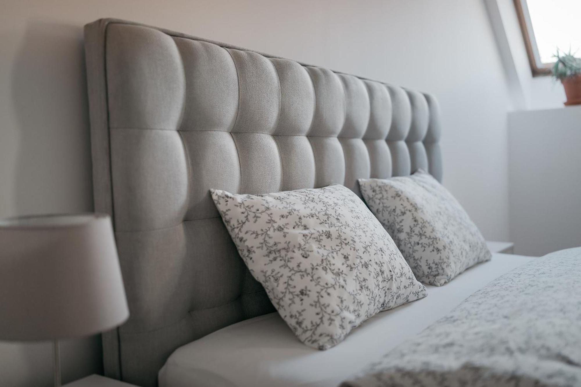 Dot 3 Bdr Apartment With Tyn Cathedral View & Ac Prague Extérieur photo