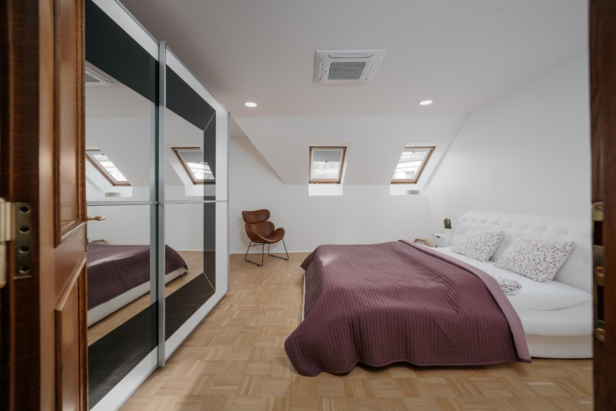 Dot 3 Bdr Apartment With Tyn Cathedral View & Ac Prague Extérieur photo